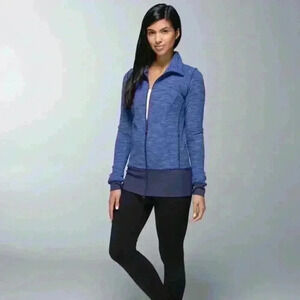 Lululemon athletica Asana jacket we are from space cadet blue zip up Sz 8